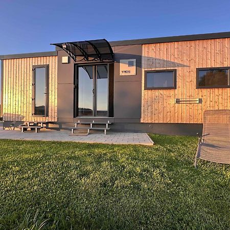 Feriendorf Seeblick - Tinyhouse Direkt Am See Нойнбург форм Валд Екстериор снимка