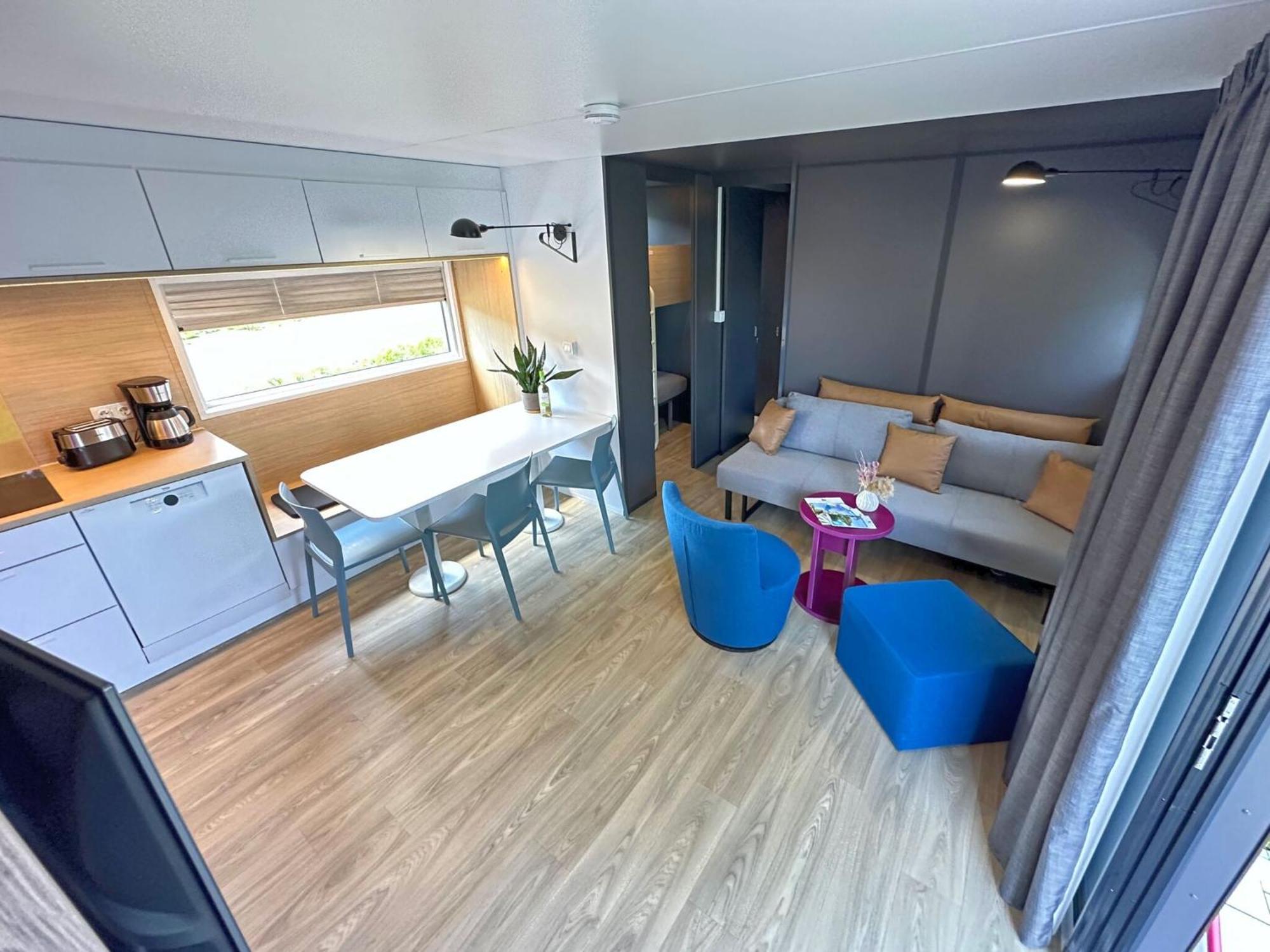 Feriendorf Seeblick - Tinyhouse Direkt Am See Нойнбург форм Валд Екстериор снимка