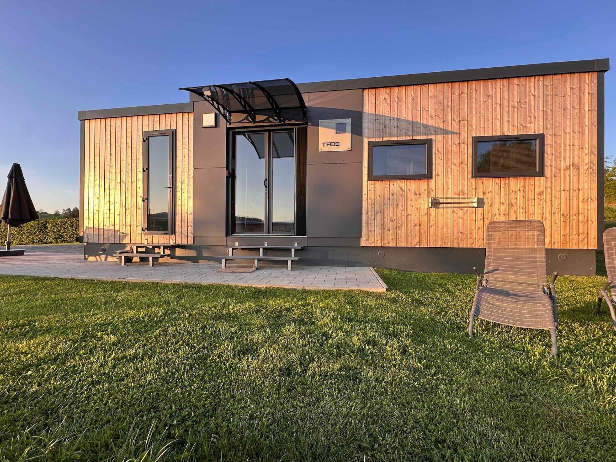 Feriendorf Seeblick - Tinyhouse Direkt Am See Нойнбург форм Валд Екстериор снимка